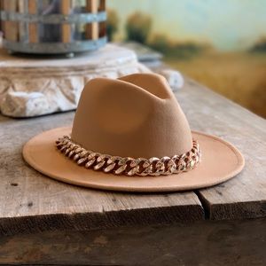 Wide Brim Classic Panama Floppy Fedora Hat with Gold Chain Band